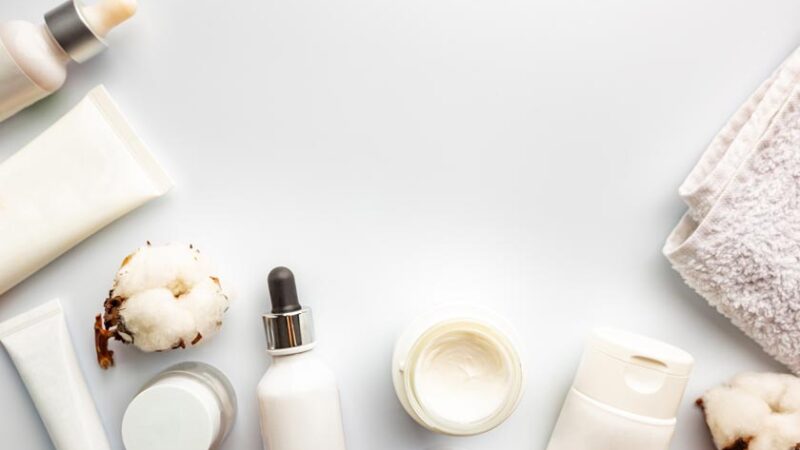 La Roche-Posay med produkter for hudpleie og ansiktspleie